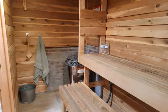 Cozy Studio Retreat w/ Private Sauna - Image 1