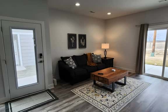 (5500) NEW single level 3 bed 2 bath - Image 1